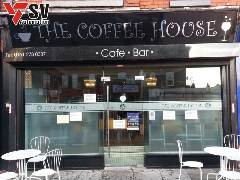Bạn nên chọn những biển hiệu phù hợp với phong cách quán cà phê của mình