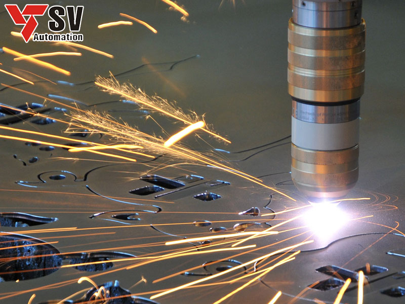 Công nghệ Laser sử dụng chùm tia Laser cường độ cao để cắt, khắc vật liệu