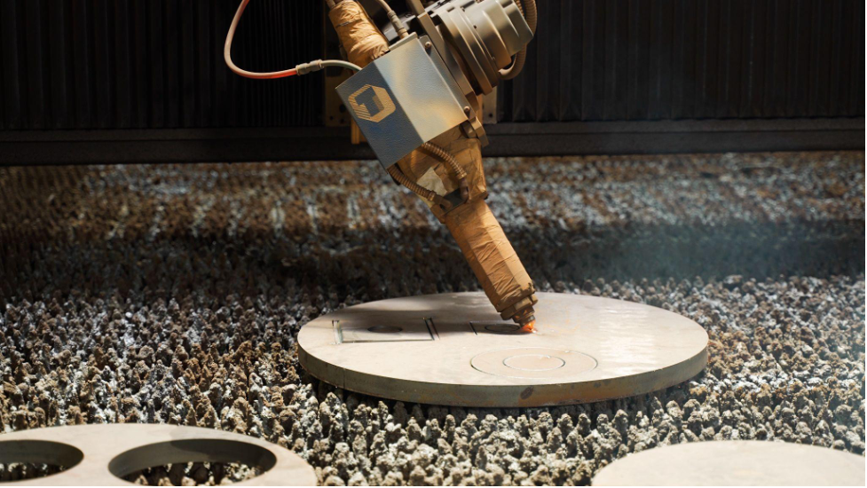 5-loi-ich-khi-su-dung-dich-vu-cat-kim-loai-tam-cnc