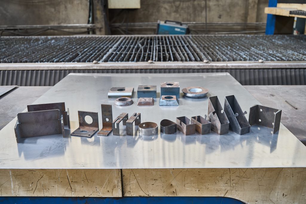 vi-sao-doanh-nghiep-co-khi-ua-chuong-dich-vu-cat-ong-3d-cnc-laser